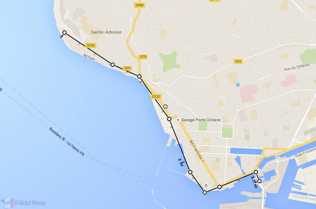 5 km walk alongside the sea at Le Havre