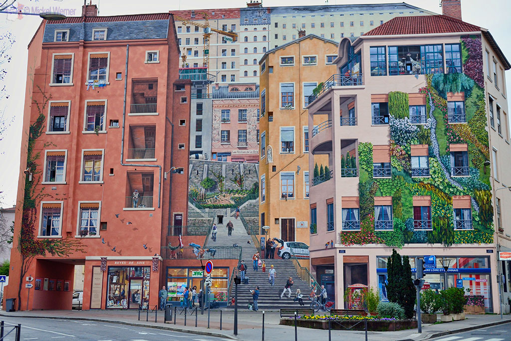 lyon-the-amazing-mural-paintings-travel-information-and-tips-for-france