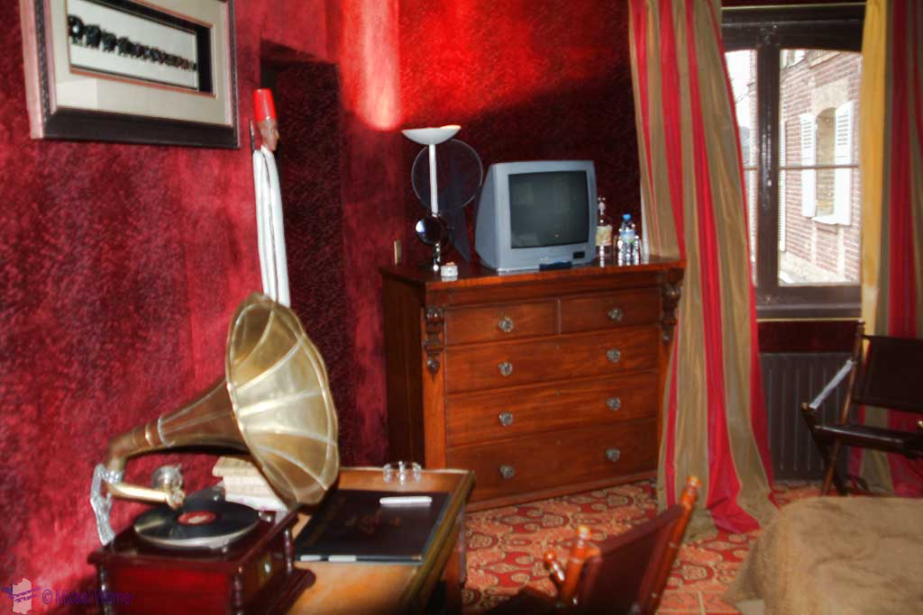A room inside the Domaine Saint Clair - Le Donjon Hotel Castle in Etretat