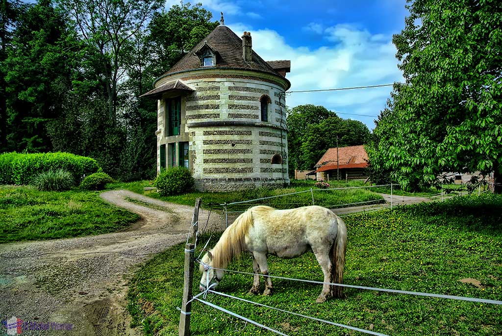 The gardens of the Gommerville's Castle Filieres