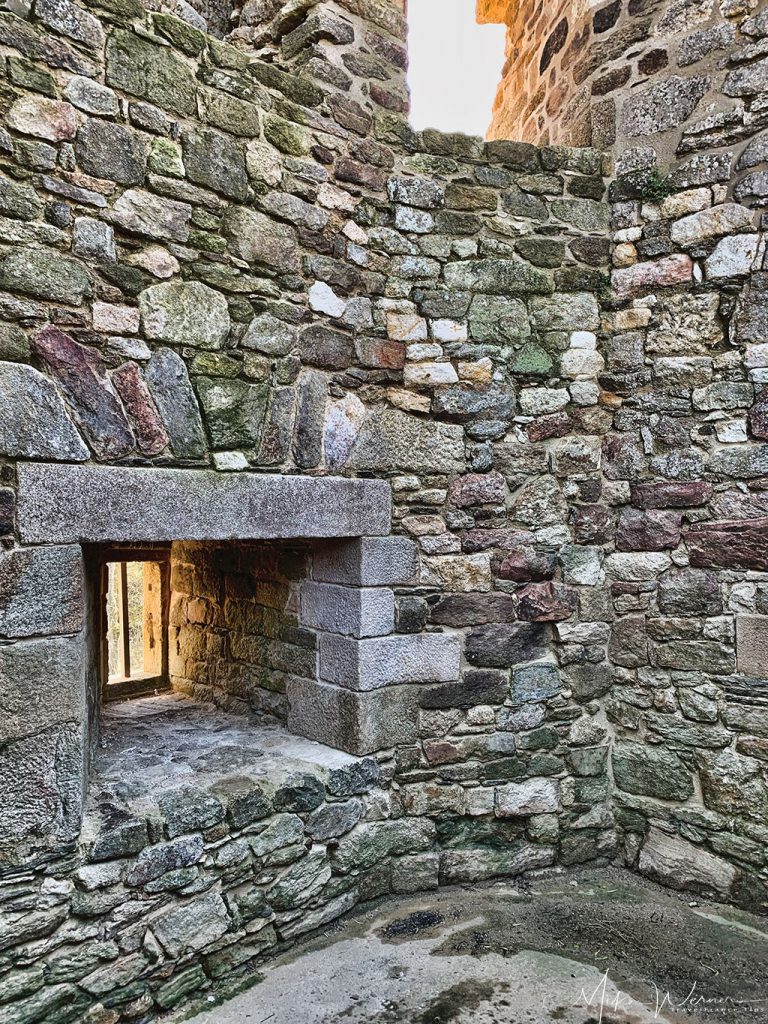 Destroyed insides of the Guildo Fortress ruins in Saint-Jacut-de-la-Mer.