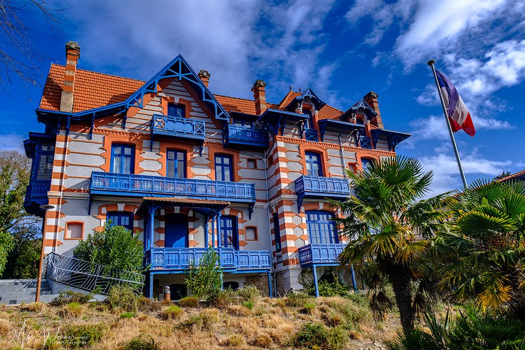 Villas in the Winter City of Arcachon