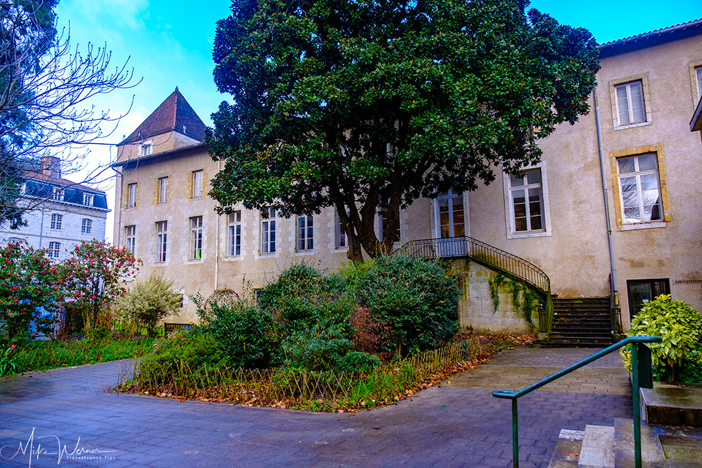 One of a very few park (Square Dubarat) in Bayonne