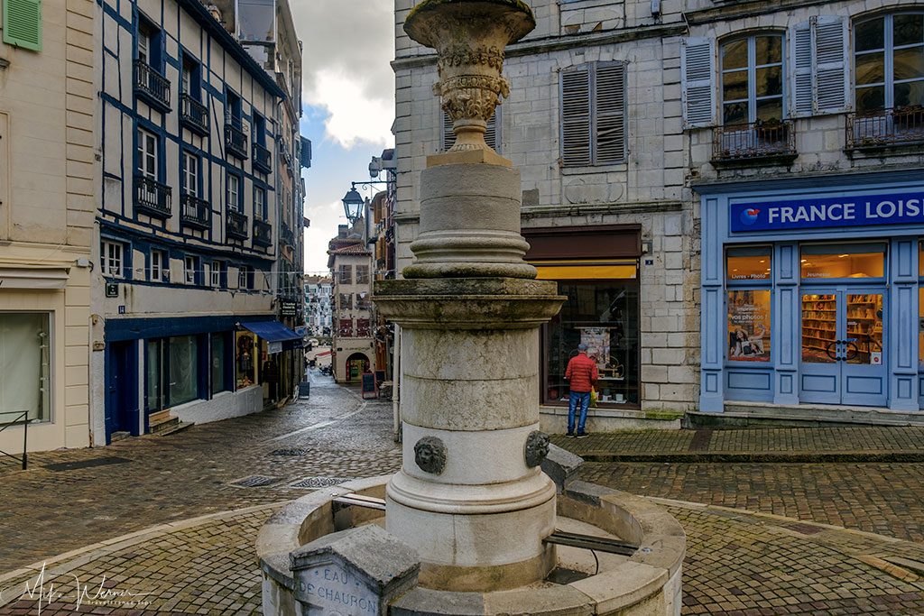 Fountain in front of the Bayonne Cathedral