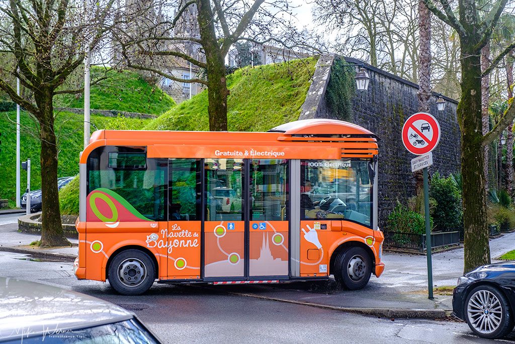 Bayonne free electric shuttle bus