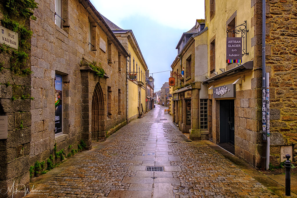 Cobblestone street in Concarneau