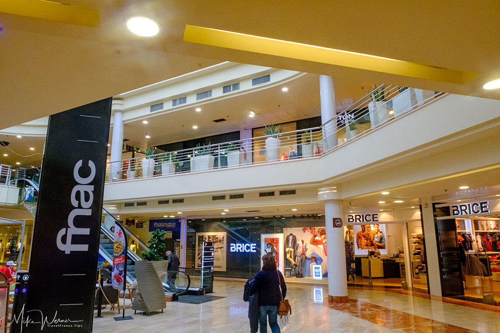 A shopping mall in Valence