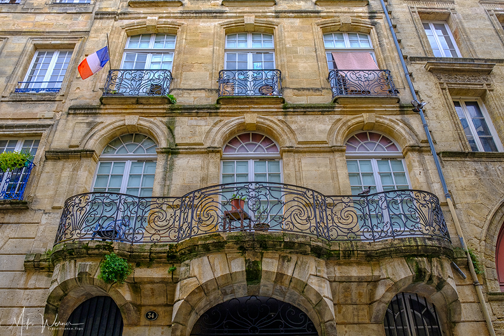 Balcony on a Bordeaux building