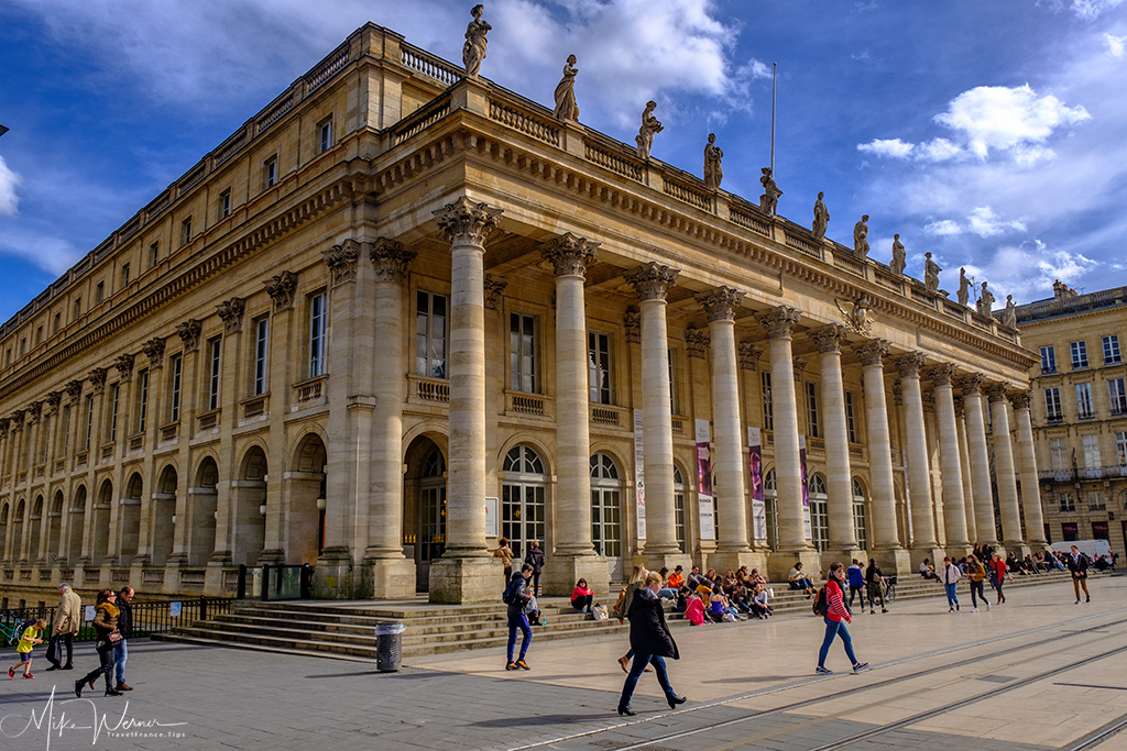 Side view of the Opera/Theatre (Grand Théâtre de Bordeaux)