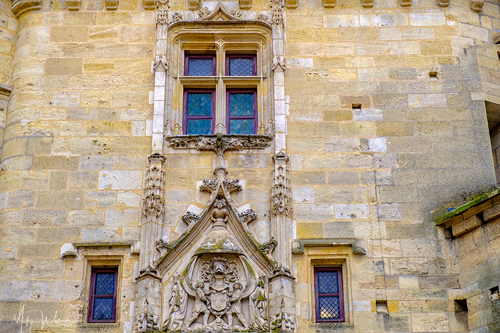 Details of the Gate (Porte) Cailhau in Bordeaux