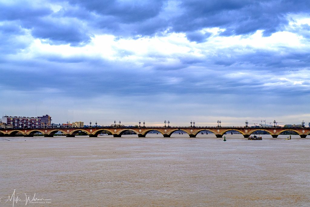 The Pont de Pierre bridge in Bordeaux