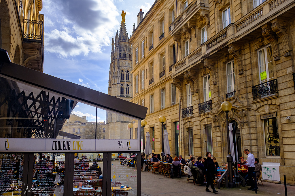 Sidewalk cafes and terraces in Bordeaux