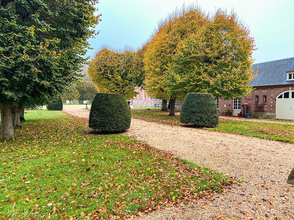 Start of the castle's gardens