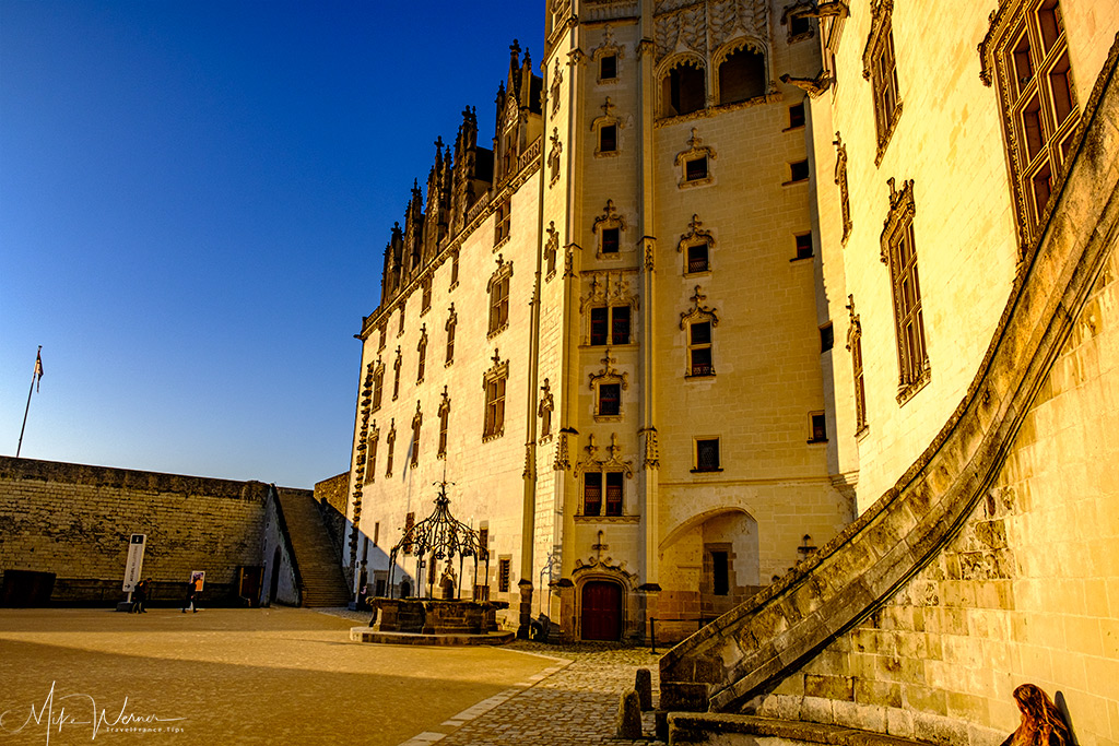 The 'Grand Logis'  on the left where the Duke and family lived in the Nantes Castle