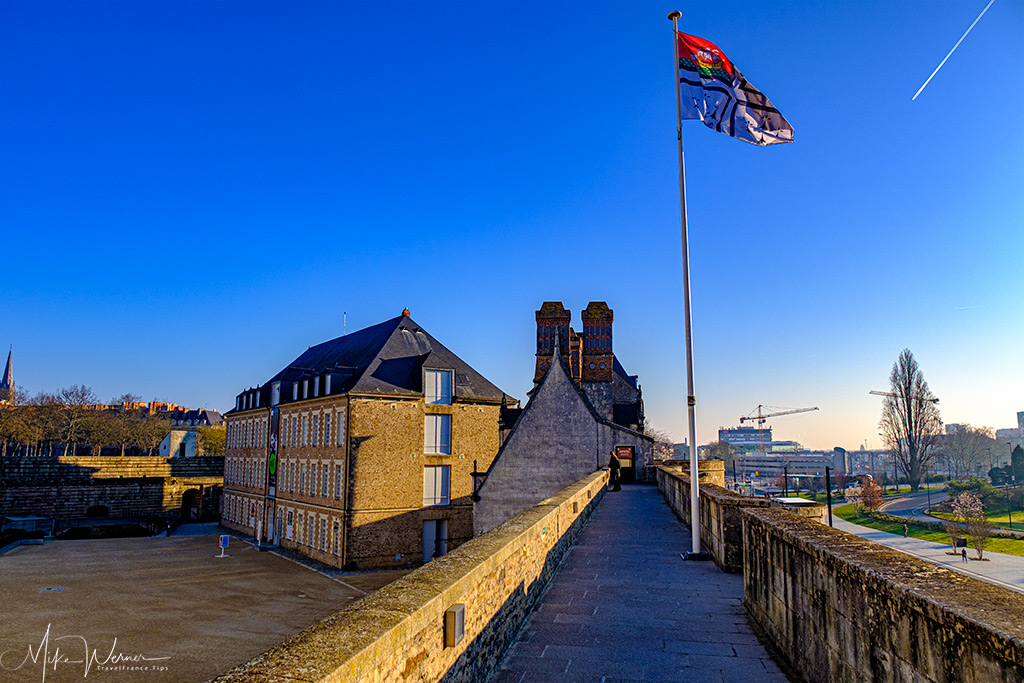 The wall close to the LU tower at the Nantes castle