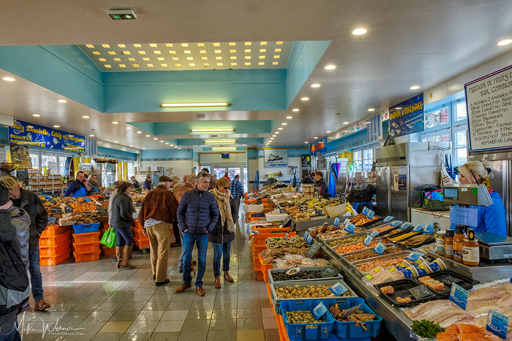 Inside the municipal fish market of Le Treport