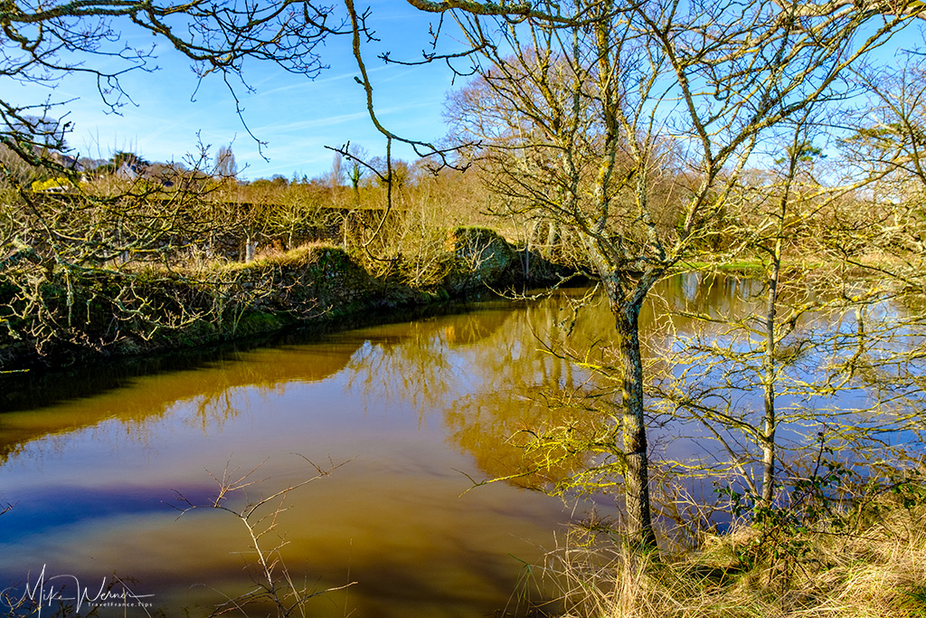 Lots of streams, rivers and marshes around the Beauport Abbey in Paimpol