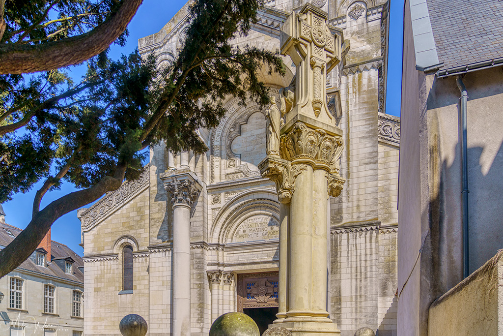 Outside the Basilica Saint-Martin de Tours
