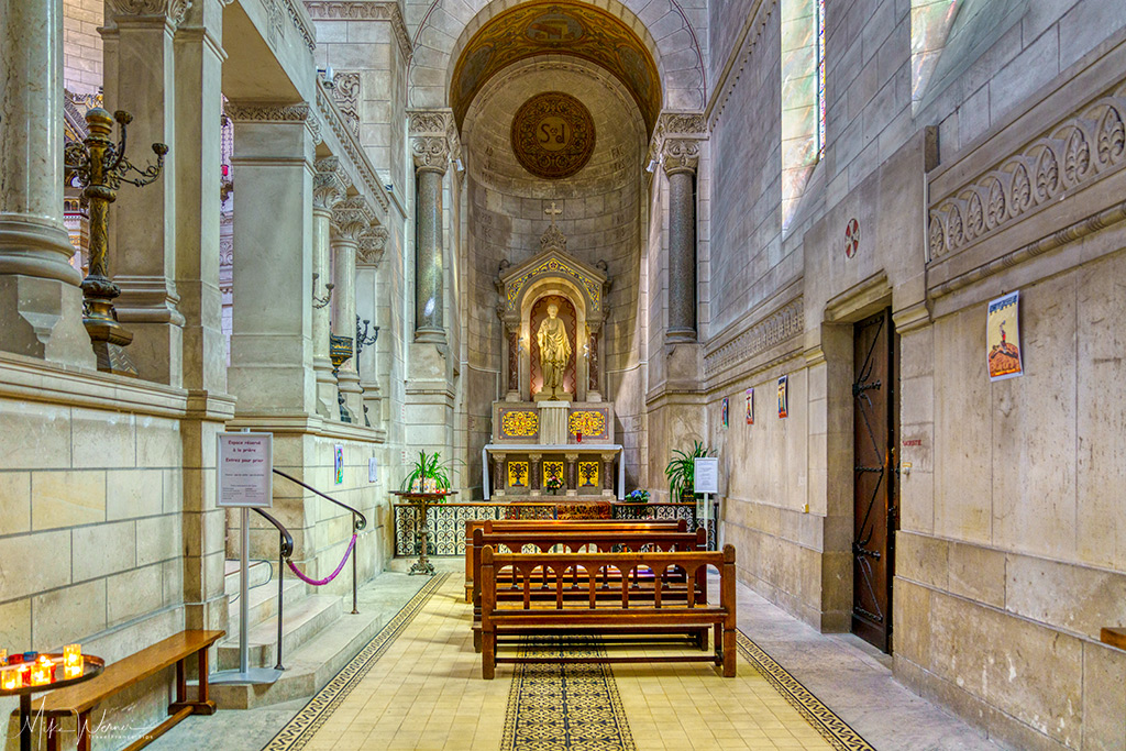 Saint-Joseph chapel of the Basilica Saint-Martin de Tours