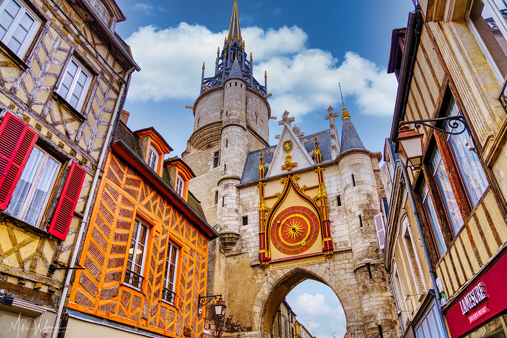 La Tour de l'Horloge (The Clock Tower)